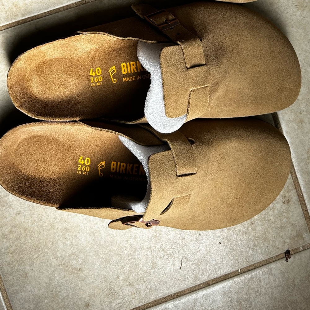 Boston clog